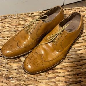 Banana Republic spectator brown tie shoe 10 office